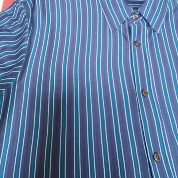 Cezani Men's Long-Sleeved Pin Striped Causal / Dress Shirt XL - Picture 3 of 7